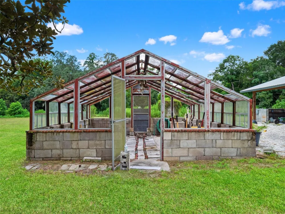 255 BENES ROAD Brooksville, FL 34604