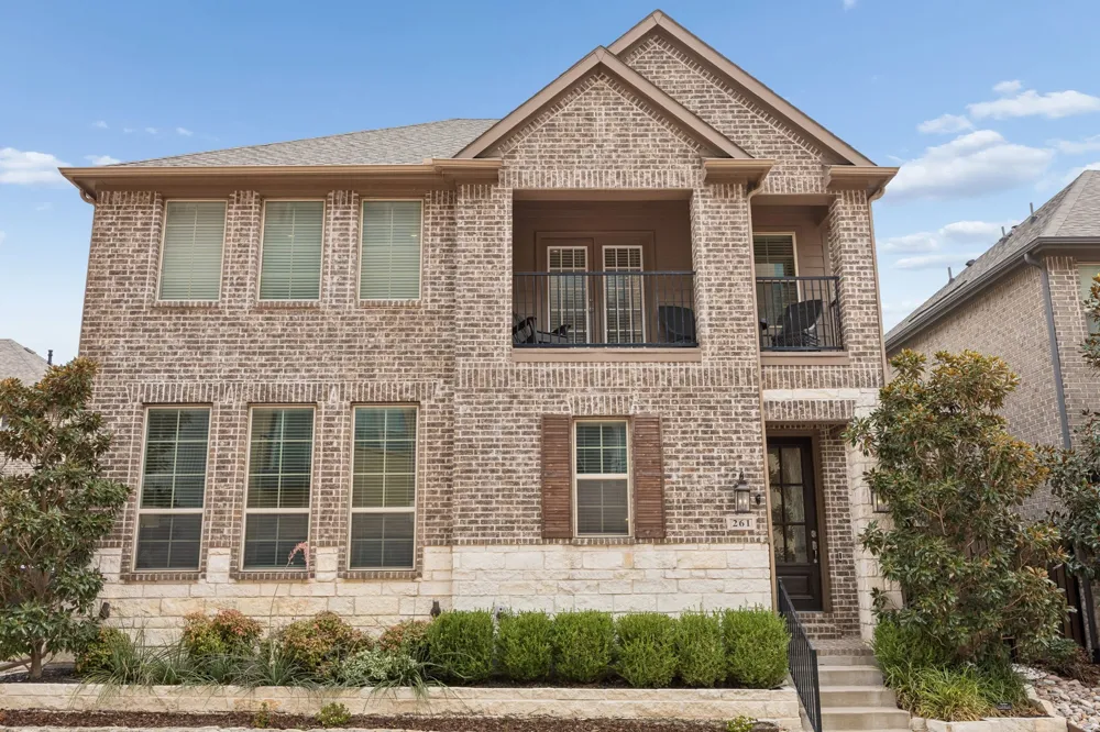 261 Golden Gate Drive Richardson, TX 75080