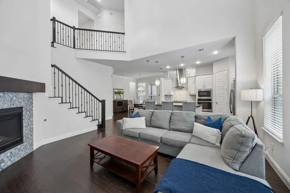 261 Golden Gate Drive Richardson, TX 75080