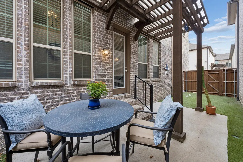 261 Golden Gate Drive Richardson, TX 75080