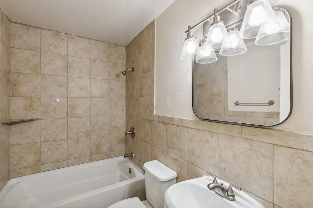 809 Helen Drive Bedford, TX 76022