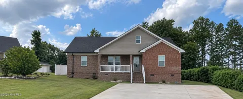3210 Grapevine Court W