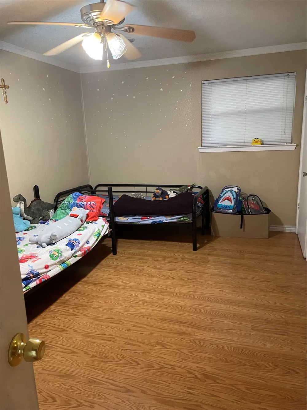 325 Sparks Drive Grand Prairie, TX 75051