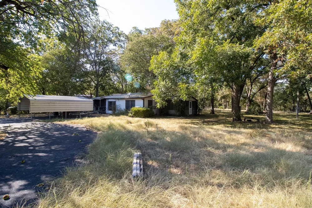 441 Lazy Acres Circle Pottsboro, TX 75076