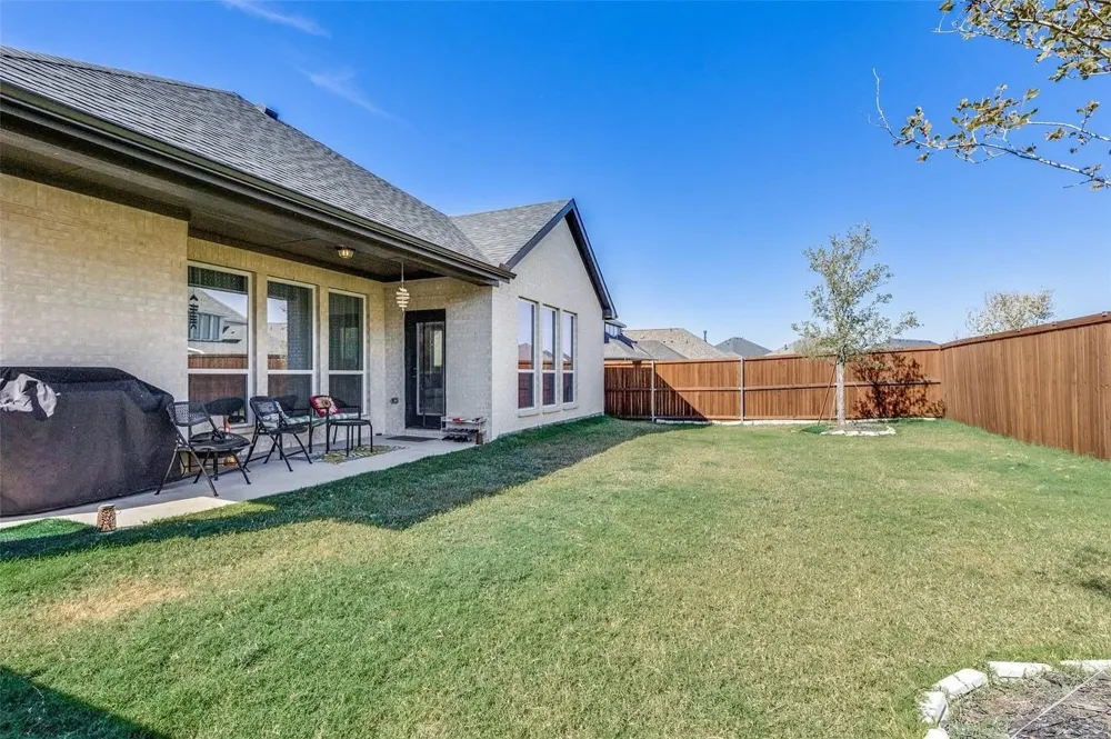 1285 Saffron Street Haslet, TX 76052