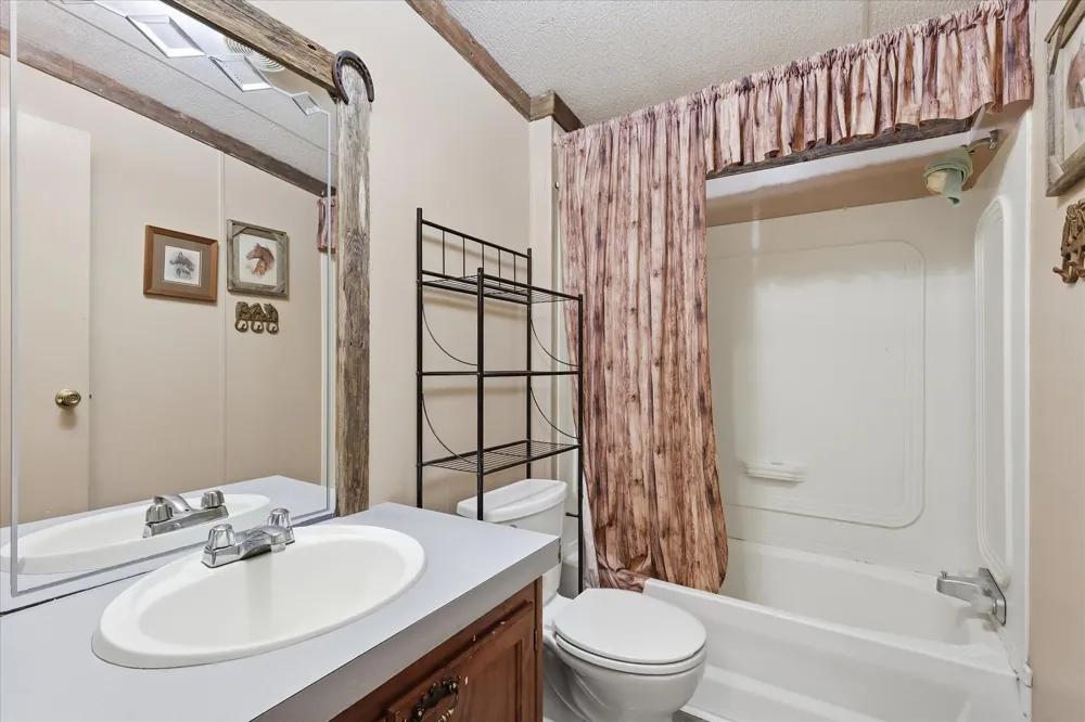 658 CR 5012 Leonard, TX 75452