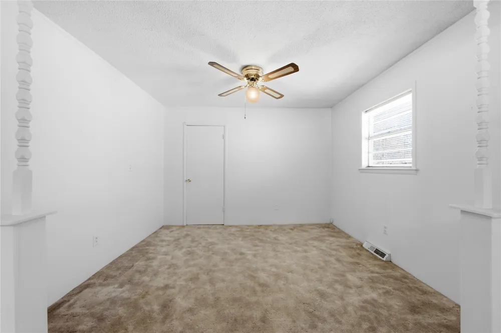208 S Ora Street Pryor, OK 74361