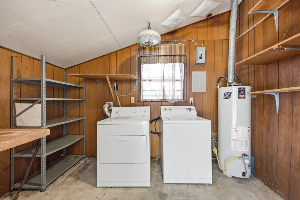 208 S Ora Street Pryor, OK 74361