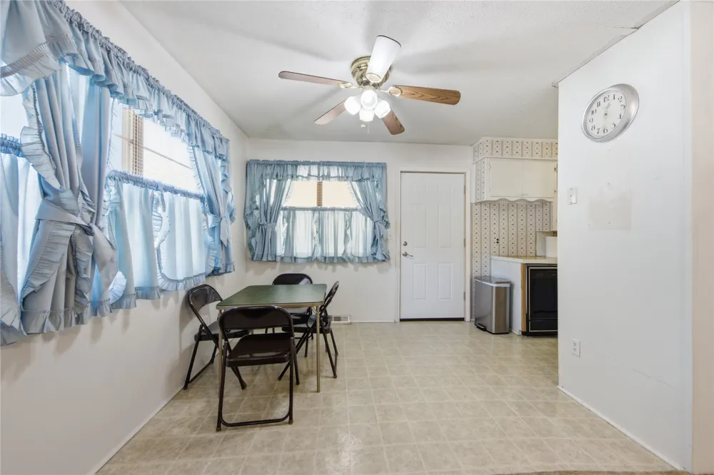 208 S Ora Street Pryor, OK 74361