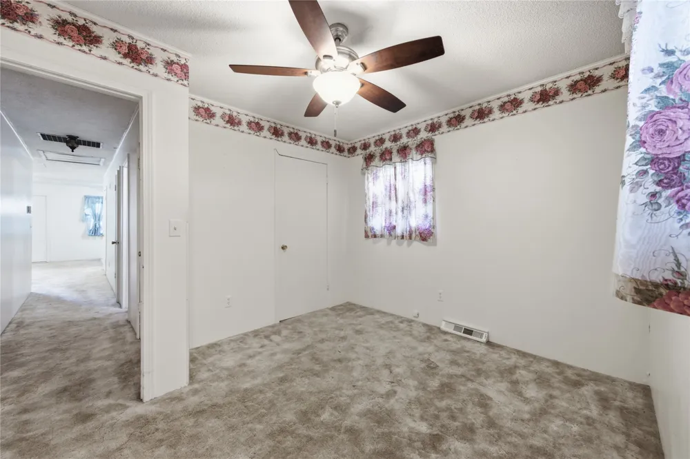 208 S Ora Street Pryor, OK 74361