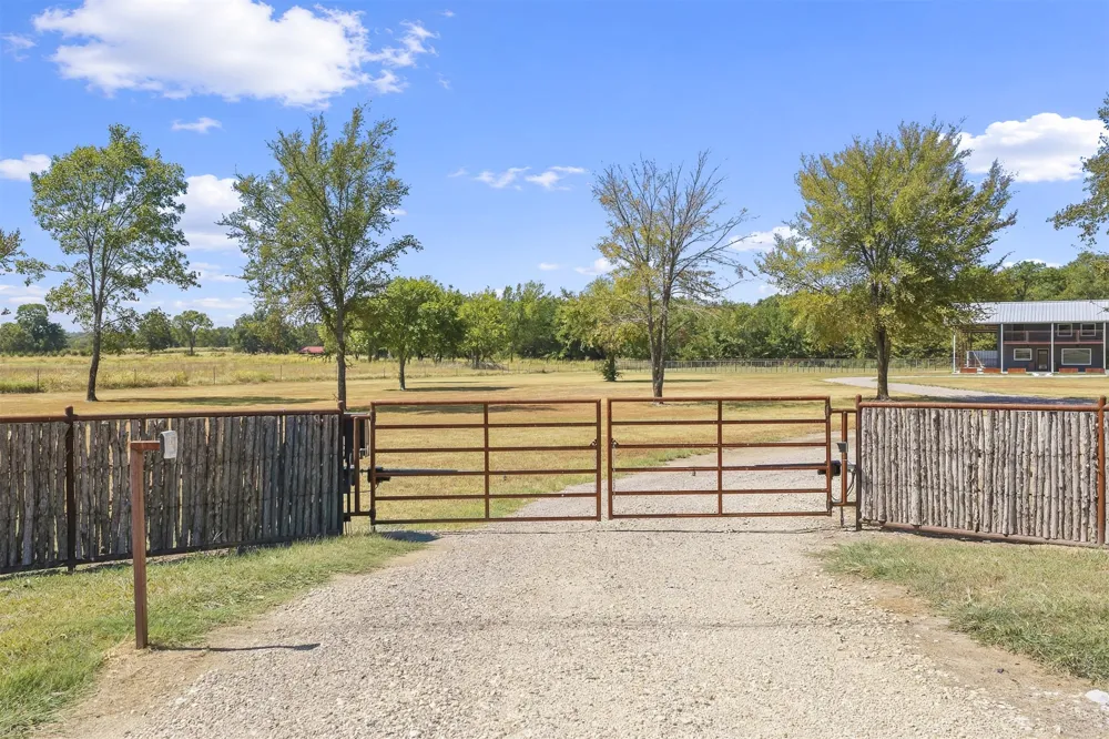 9273 Hwy 70 A Kingston, OK 73439