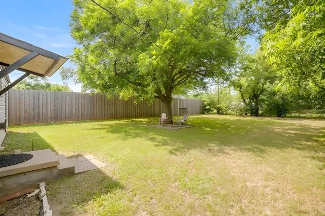 412 S Morgan Street Granbury, TX 76048