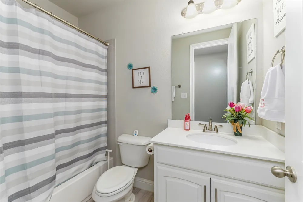 2710 Avondale Drive Mansfield, TX 76063