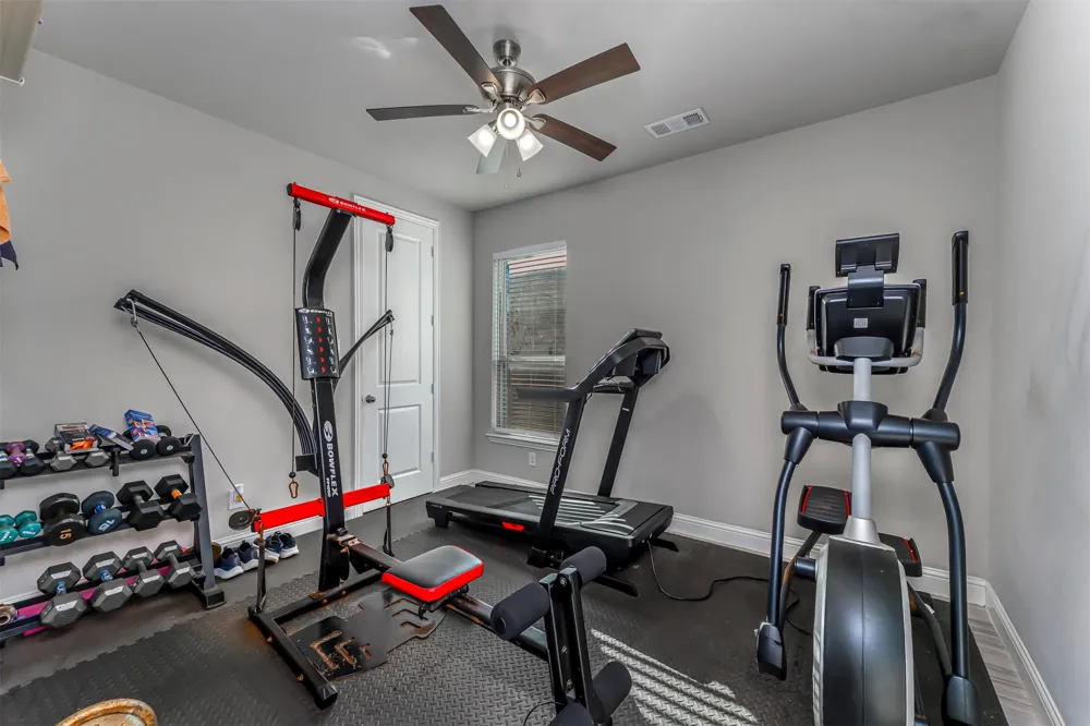2710 Avondale Drive Mansfield, TX 76063