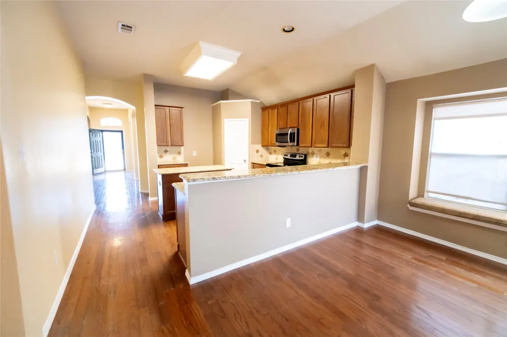 5521 Riverview Drive The Colony, TX 75056