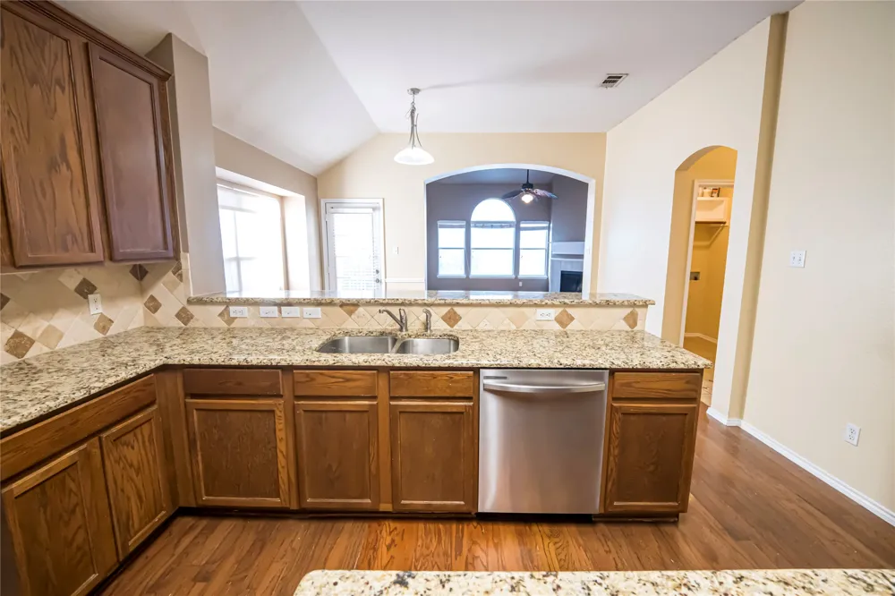 5521 Riverview Drive The Colony, TX 75056