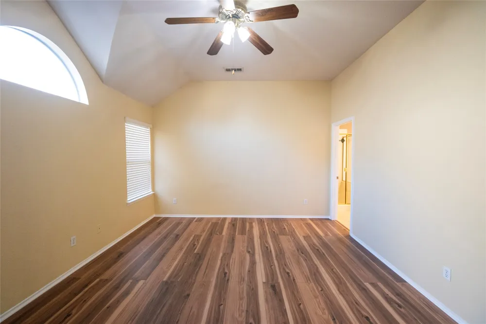 5521 Riverview Drive The Colony, TX 75056