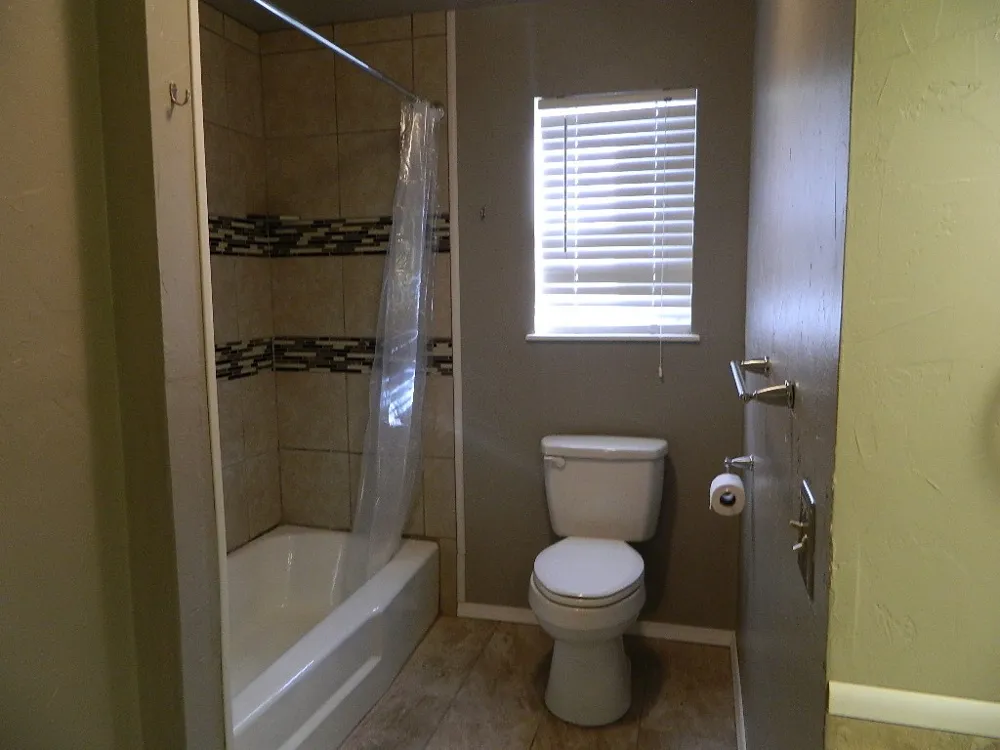 618 W Downing Street Tahlequah, OK 74464