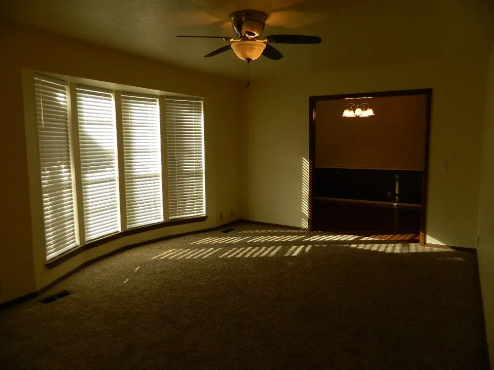 618 W Downing Street Tahlequah, OK 74464