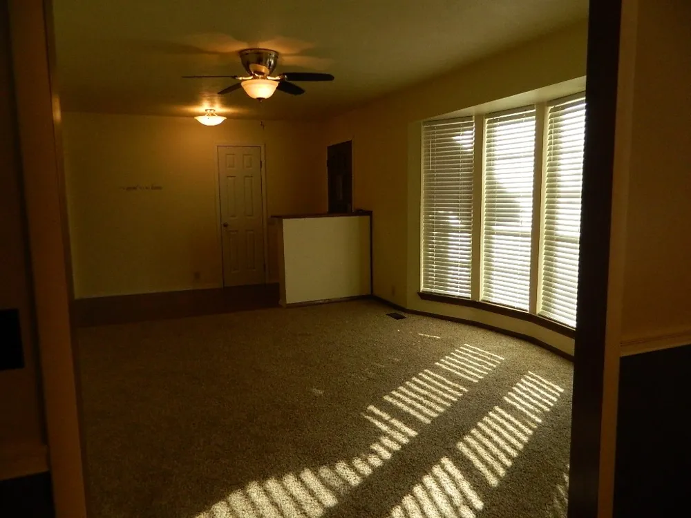 618 W Downing Street Tahlequah, OK 74464