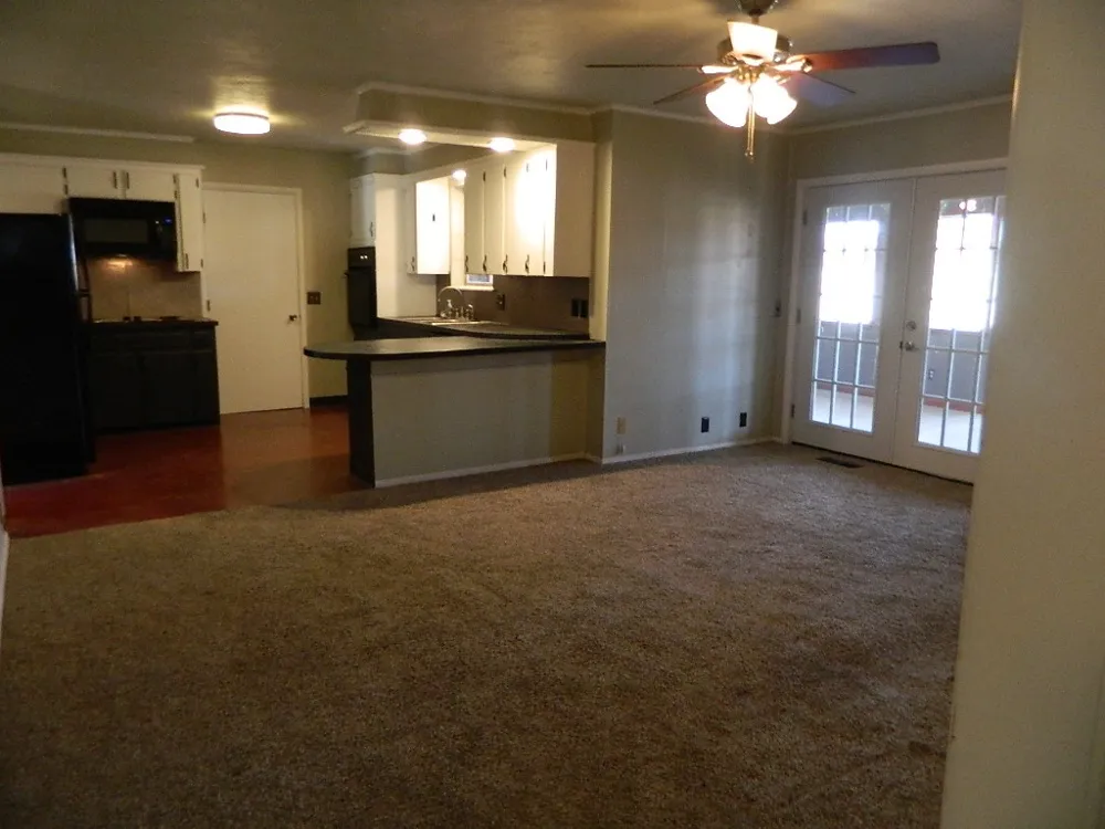 618 W Downing Street Tahlequah, OK 74464