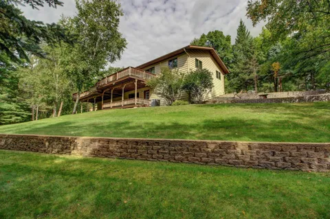 24425 Hickory Trail