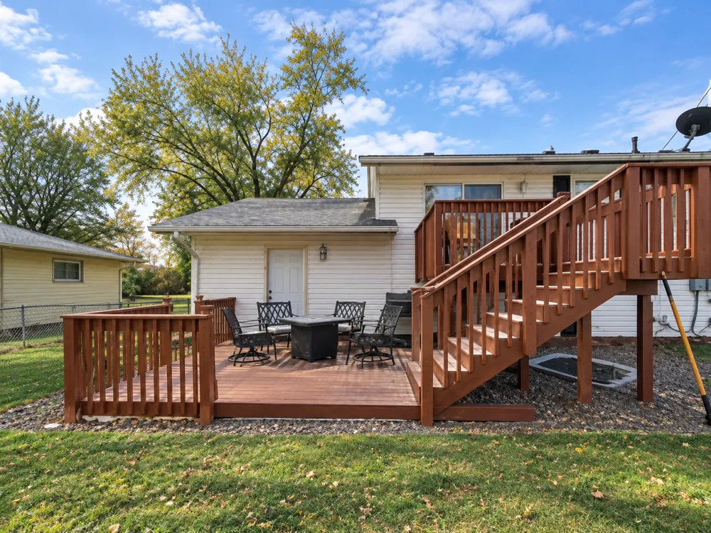 249 Strese Lane Apple Valley, MN 55124