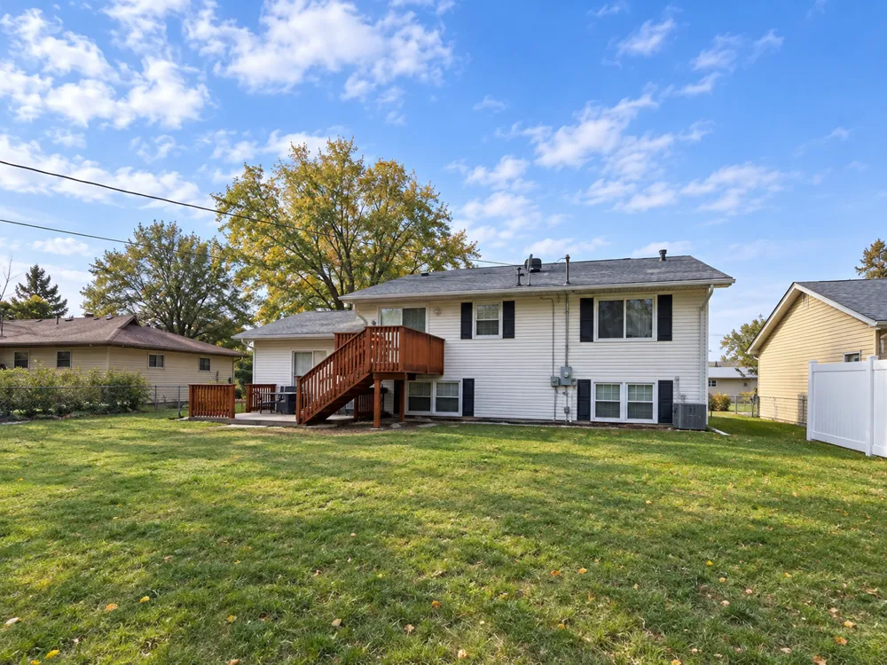 249 Strese Lane Apple Valley, MN 55124