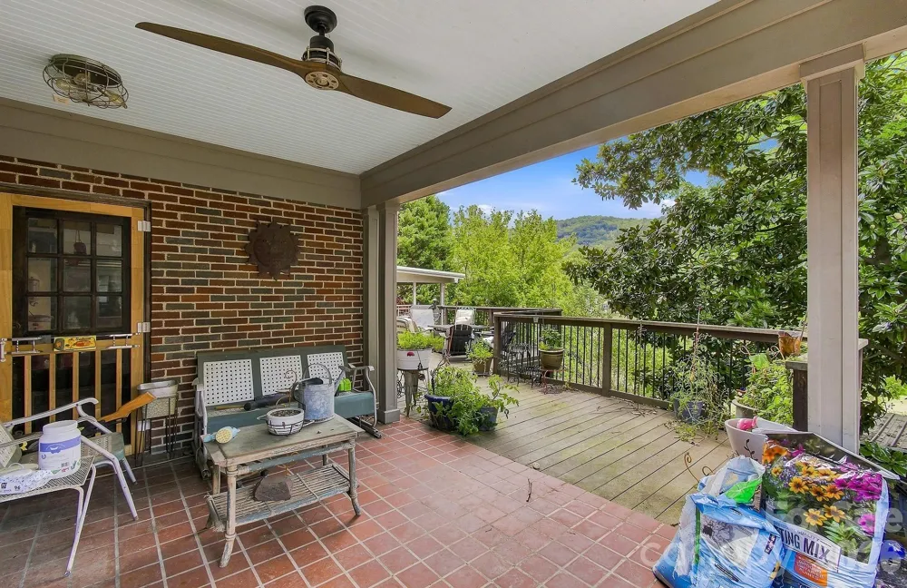 199 Kimberly Avenue Asheville, NC 28804
