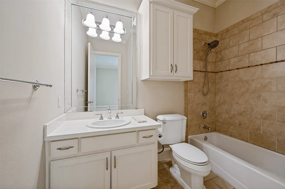 8505 Edgemere Road #202 Dallas, TX 75225