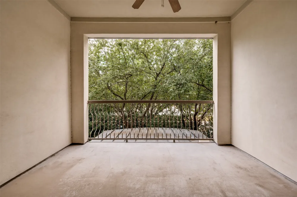 8505 Edgemere Road #202 Dallas, TX 75225
