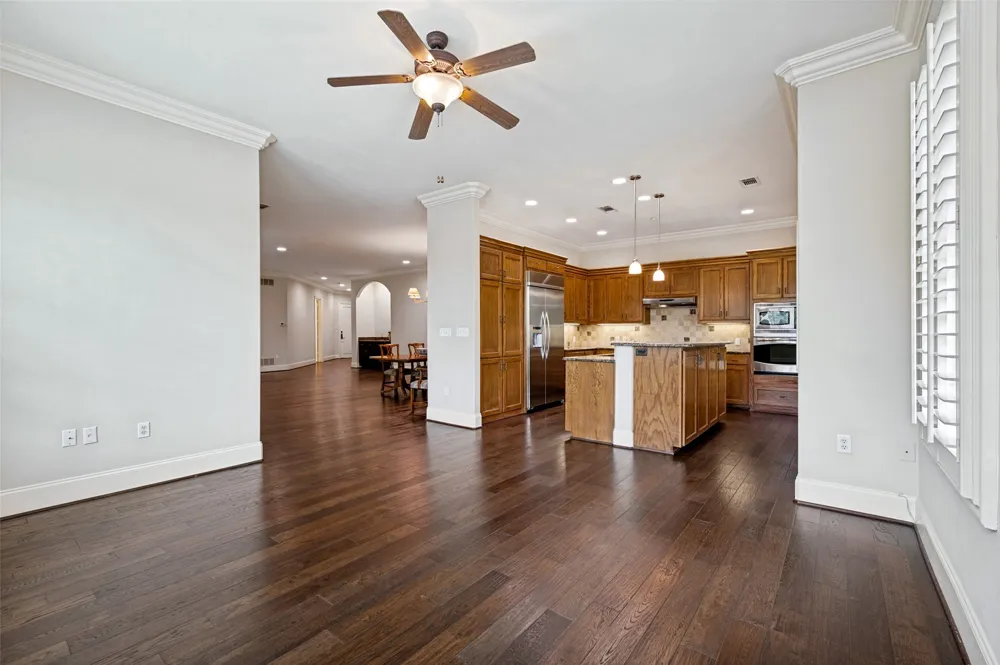 8505 Edgemere Road #202 Dallas, TX 75225
