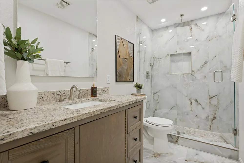 1229 Forest Cove Lane Garland, TX 75040