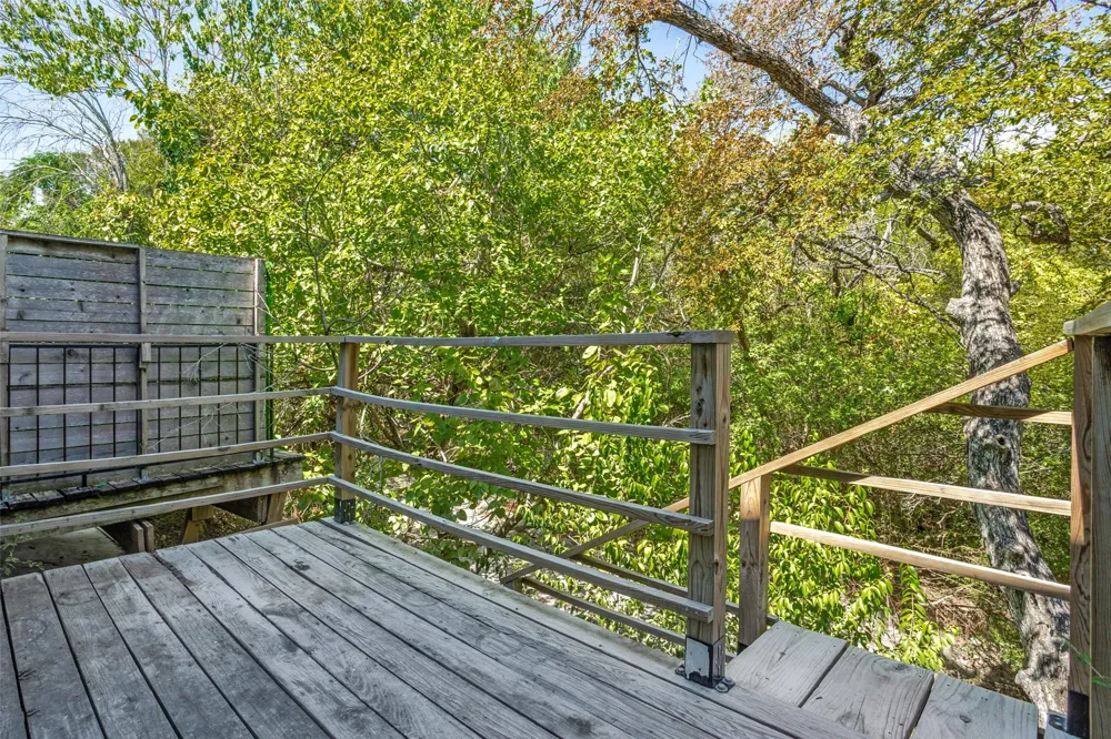 1229 Forest Cove Lane Garland, TX 75040