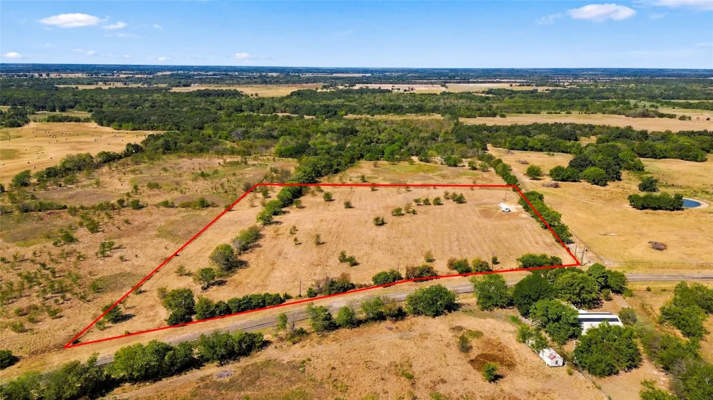 651 FM 3132 Klondike, TX 75448