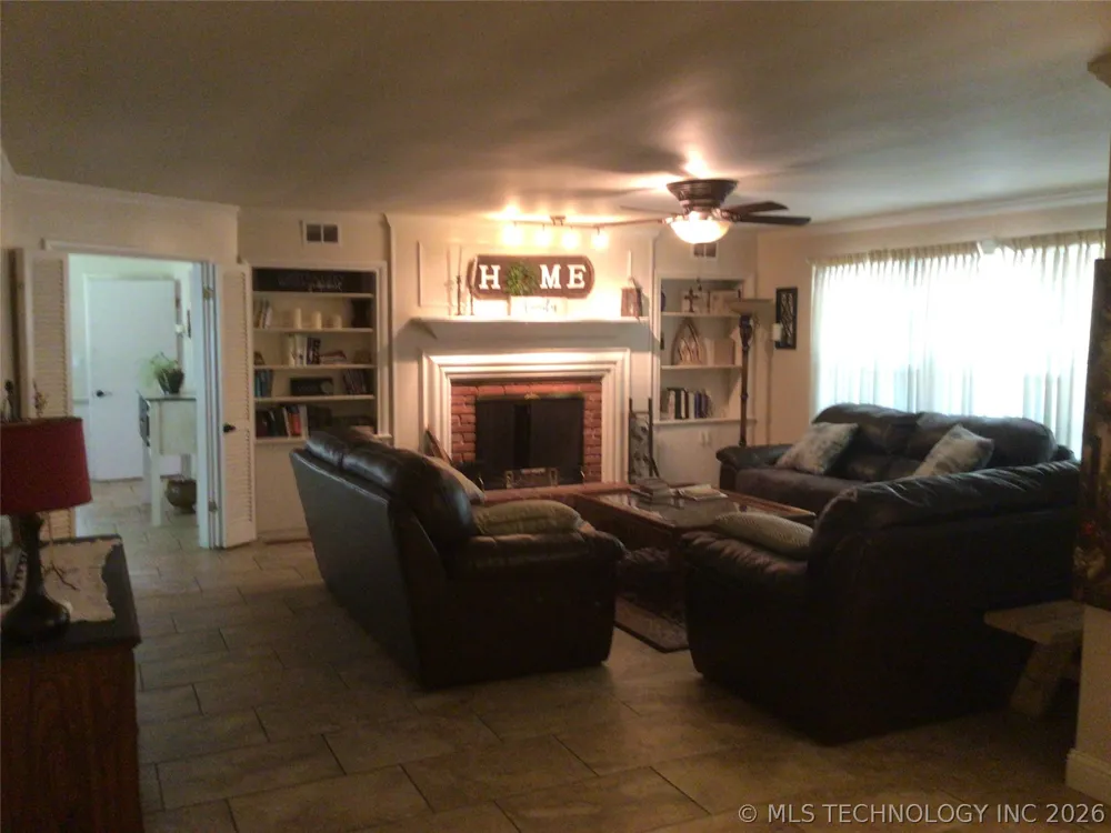 508 SE 17th Street Pryor, OK 74361