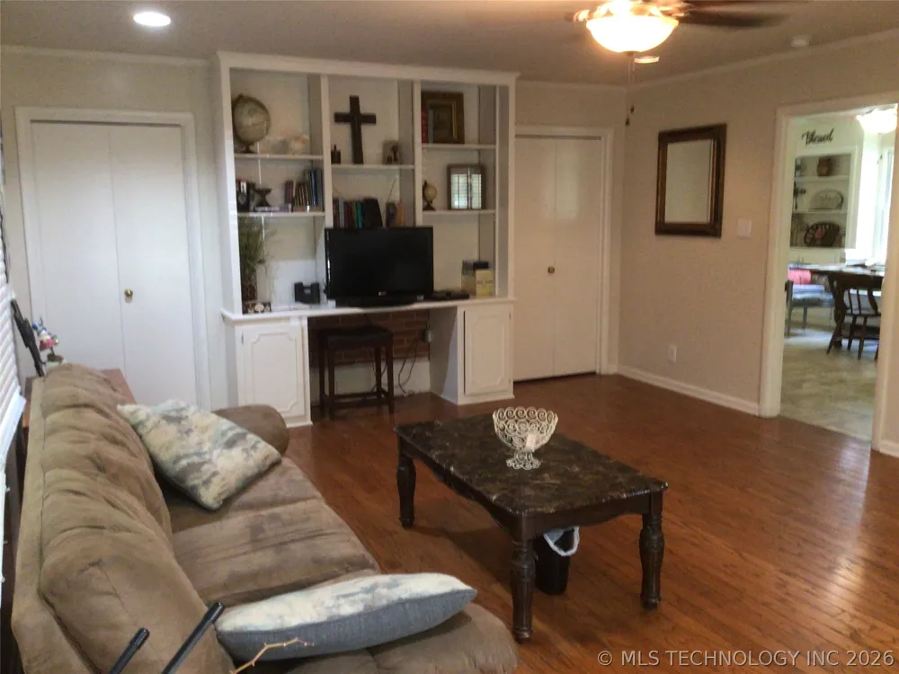 508 SE 17th Street Pryor, OK 74361