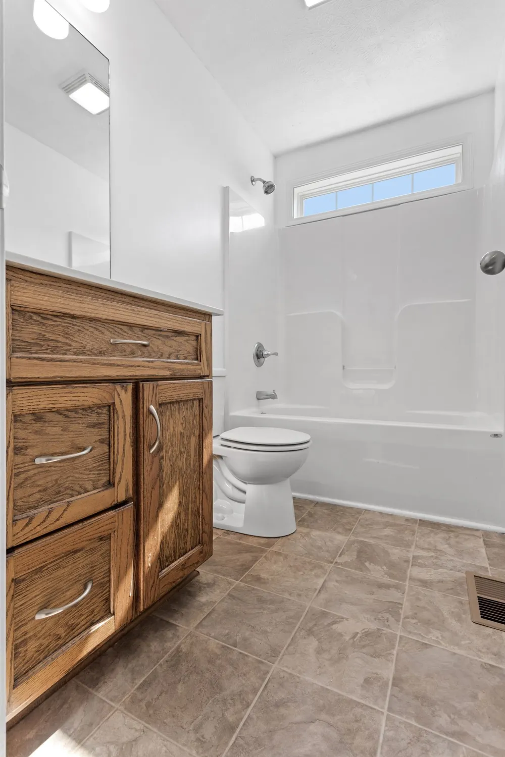 1820 Emily Ln Columbia, TN 38401