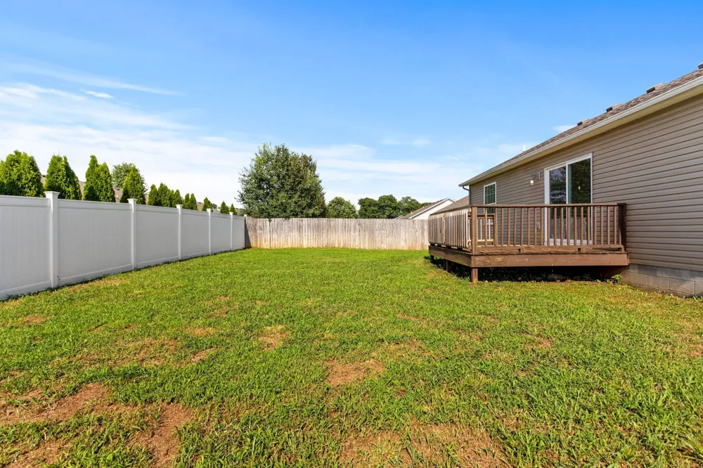 1820 Emily Ln Columbia, TN 38401