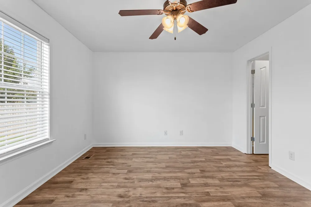 1820 Emily Ln Columbia, TN 38401