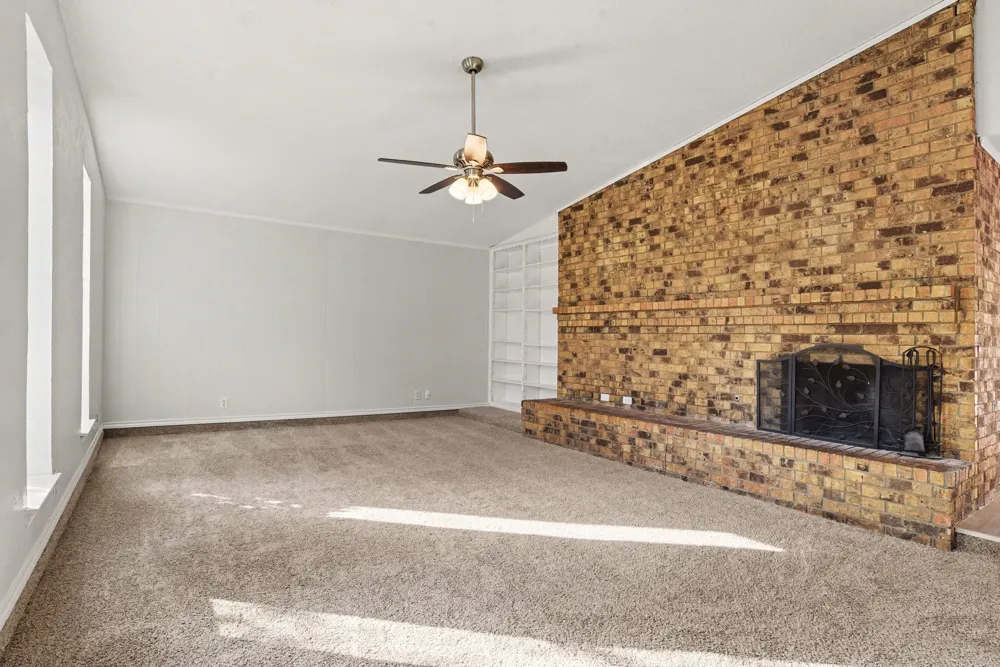 533 San Pedro Drive Garland, TX 75043