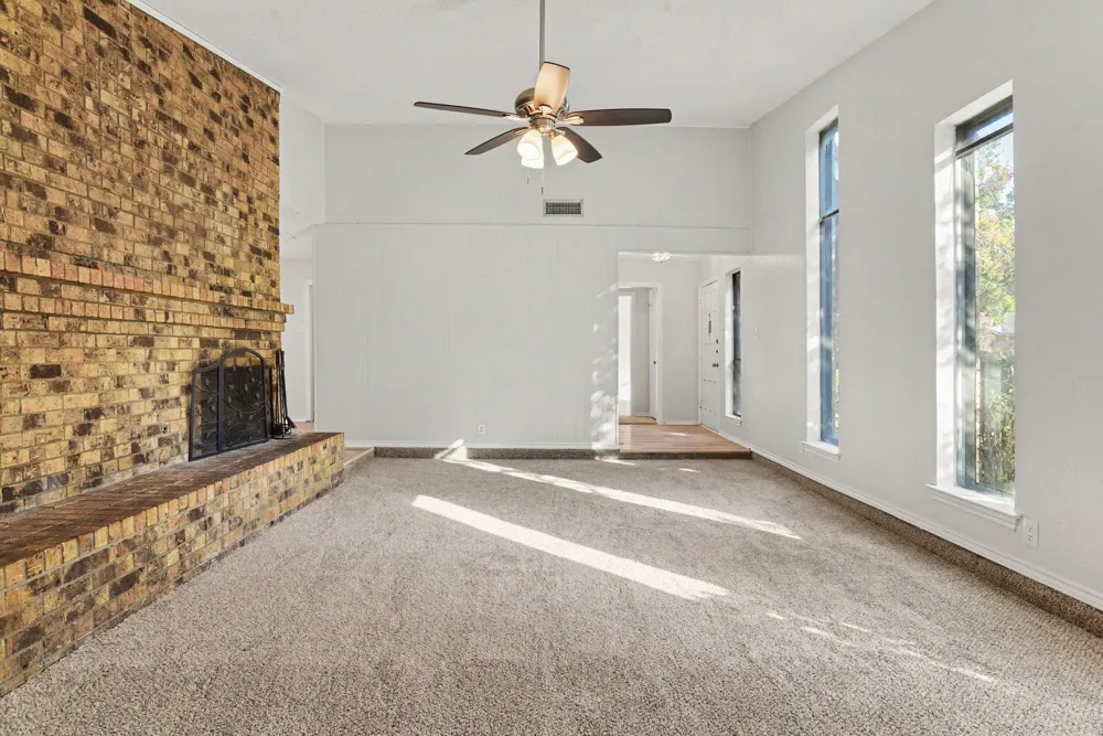 533 San Pedro Drive Garland, TX 75043
