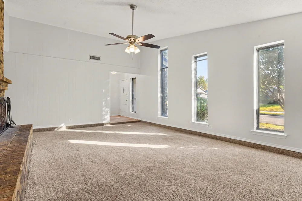 533 San Pedro Drive Garland, TX 75043
