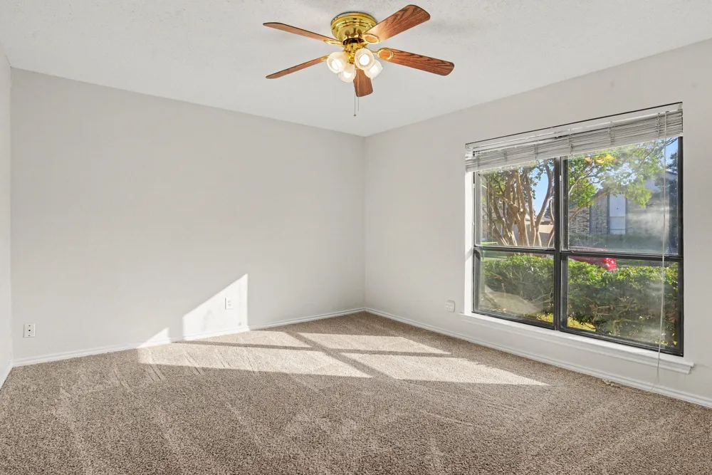 533 San Pedro Drive Garland, TX 75043
