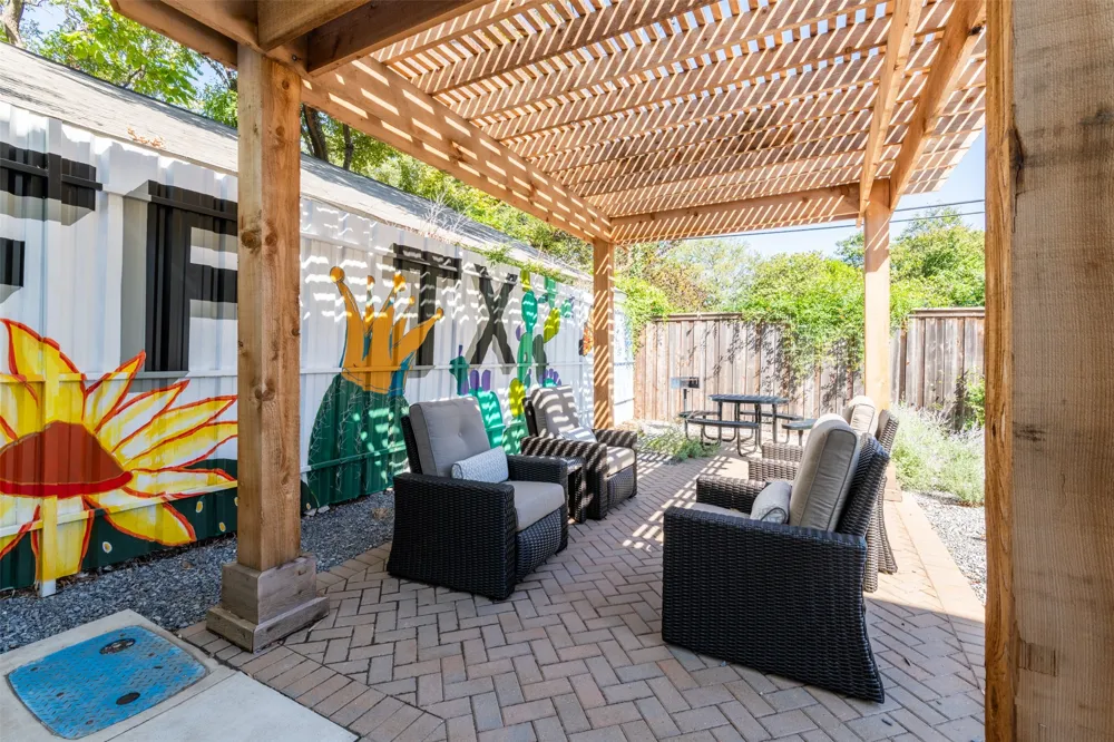 1139 Kings Highway #103 Dallas, TX 75208