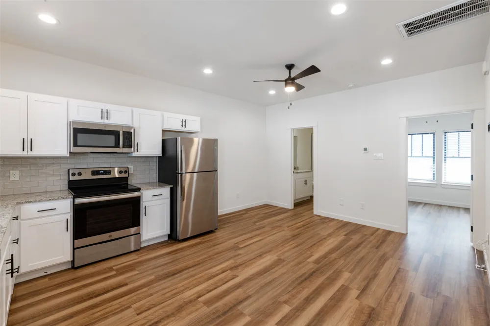 1139 Kings Highway #103 Dallas, TX 75208