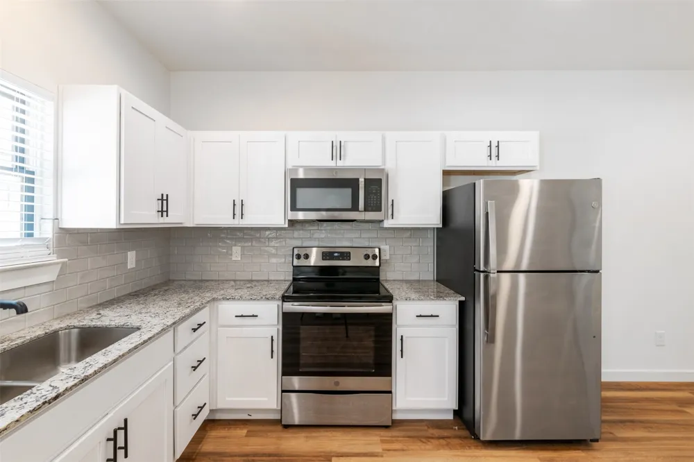 1139 Kings Highway #103 Dallas, TX 75208