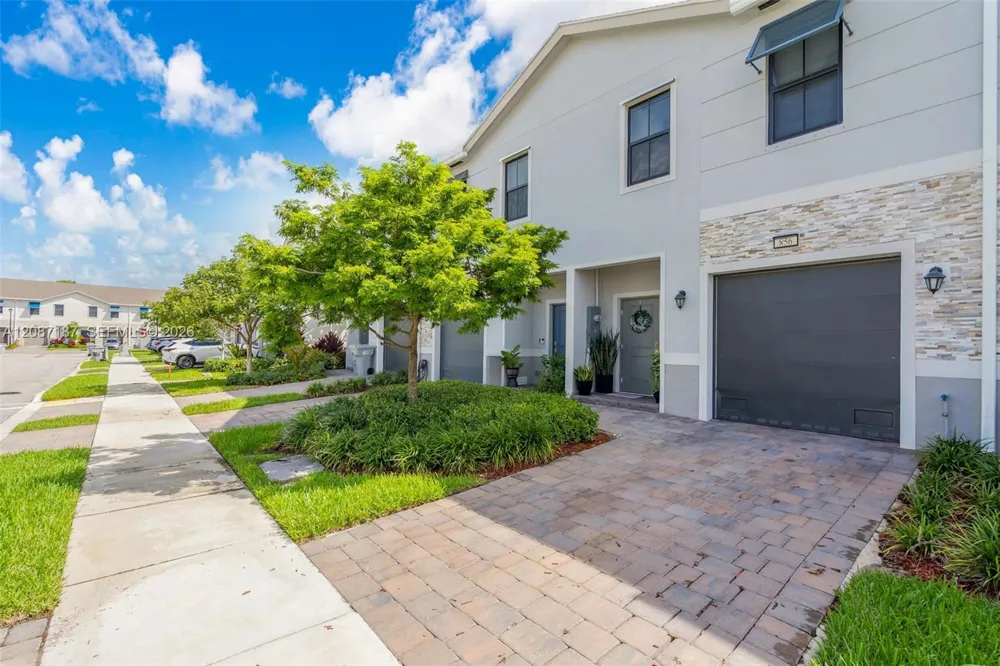 856 NW 3rd Way Pompano Beach, FL 33060