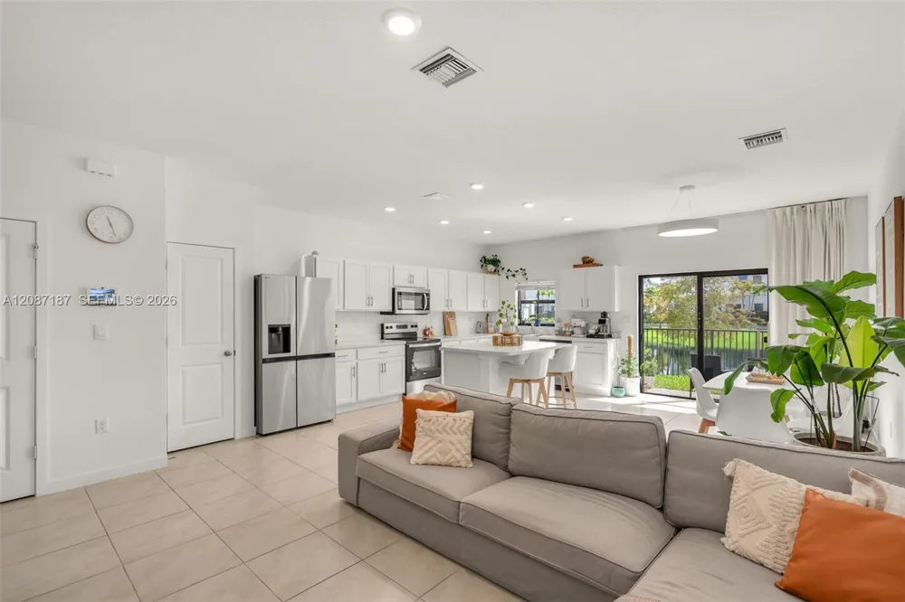 856 NW 3rd Way Pompano Beach, FL 33060