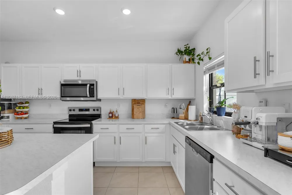 856 NW 3rd Way Pompano Beach, FL 33060